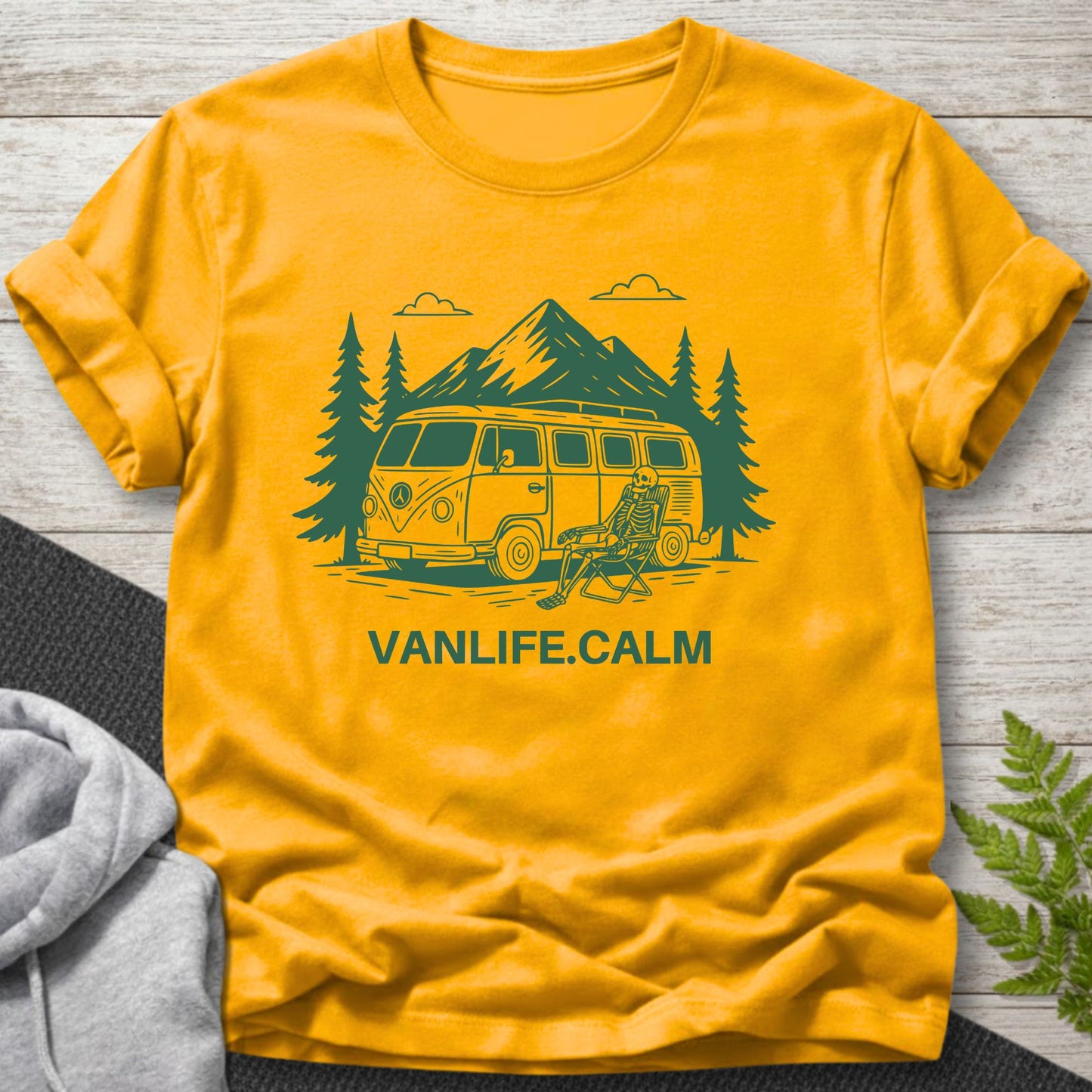 VANLIFE.CALM Vintage Camper T-Shirt