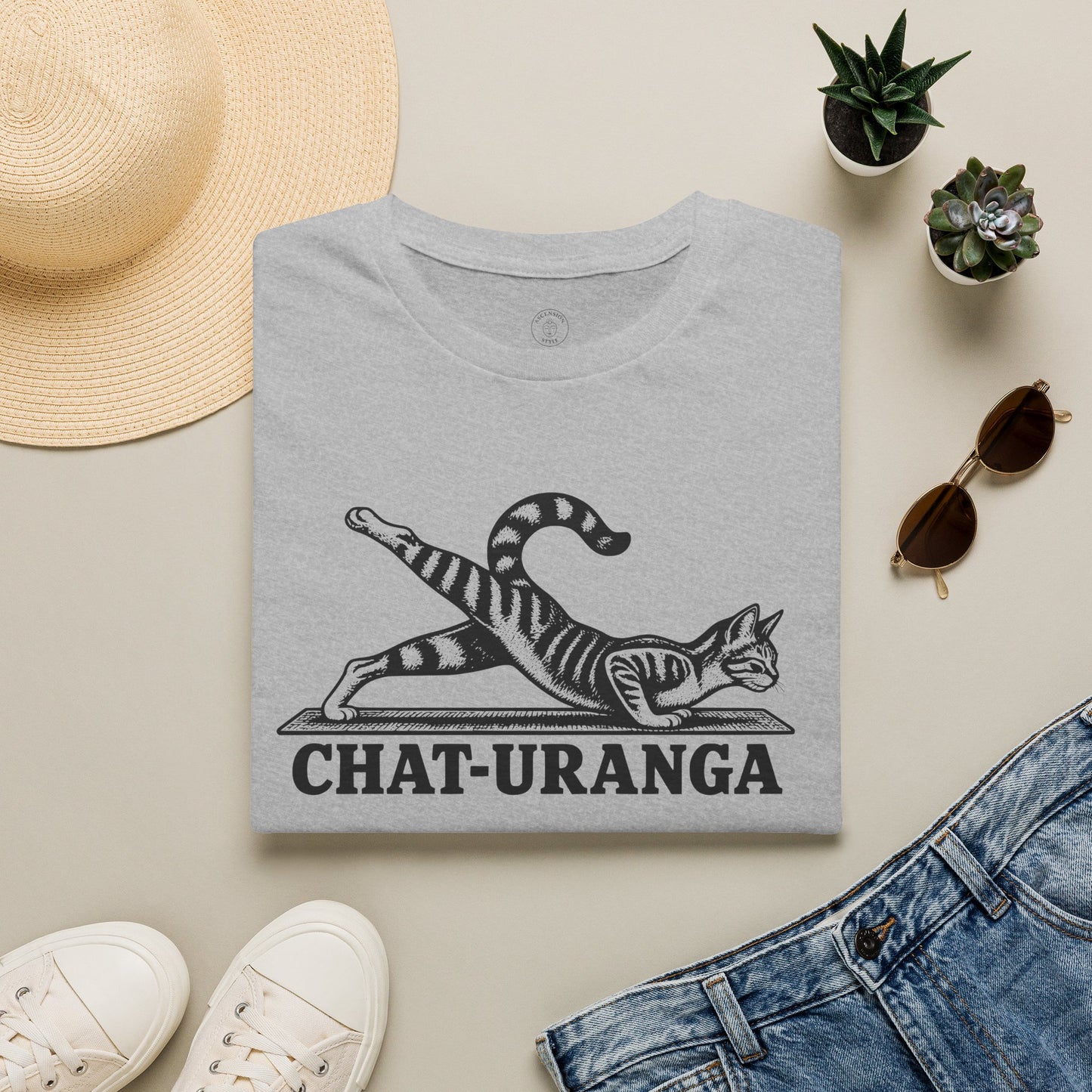 Chat-Uranga Cat Yoga T-Shirt