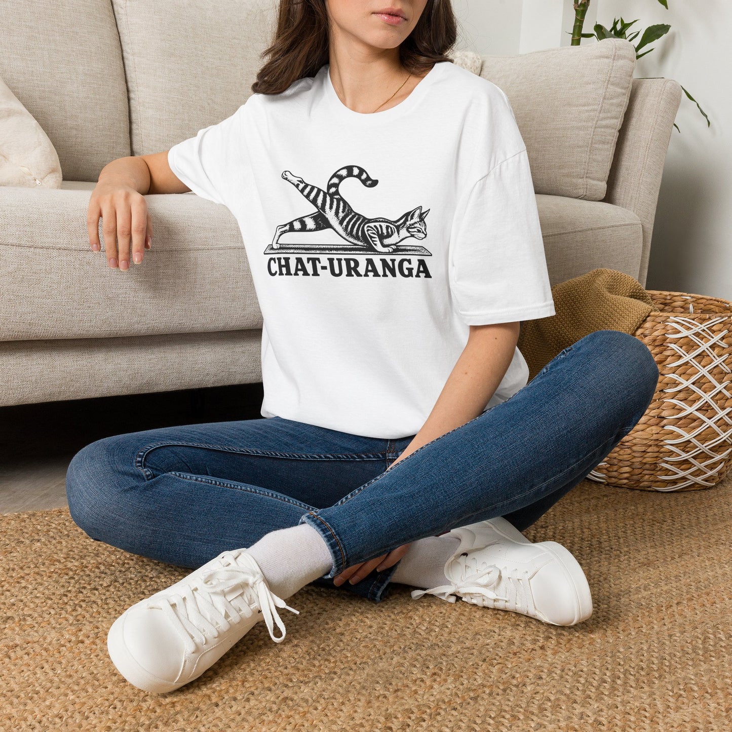 Chat-Uranga Cat Yoga T-Shirt