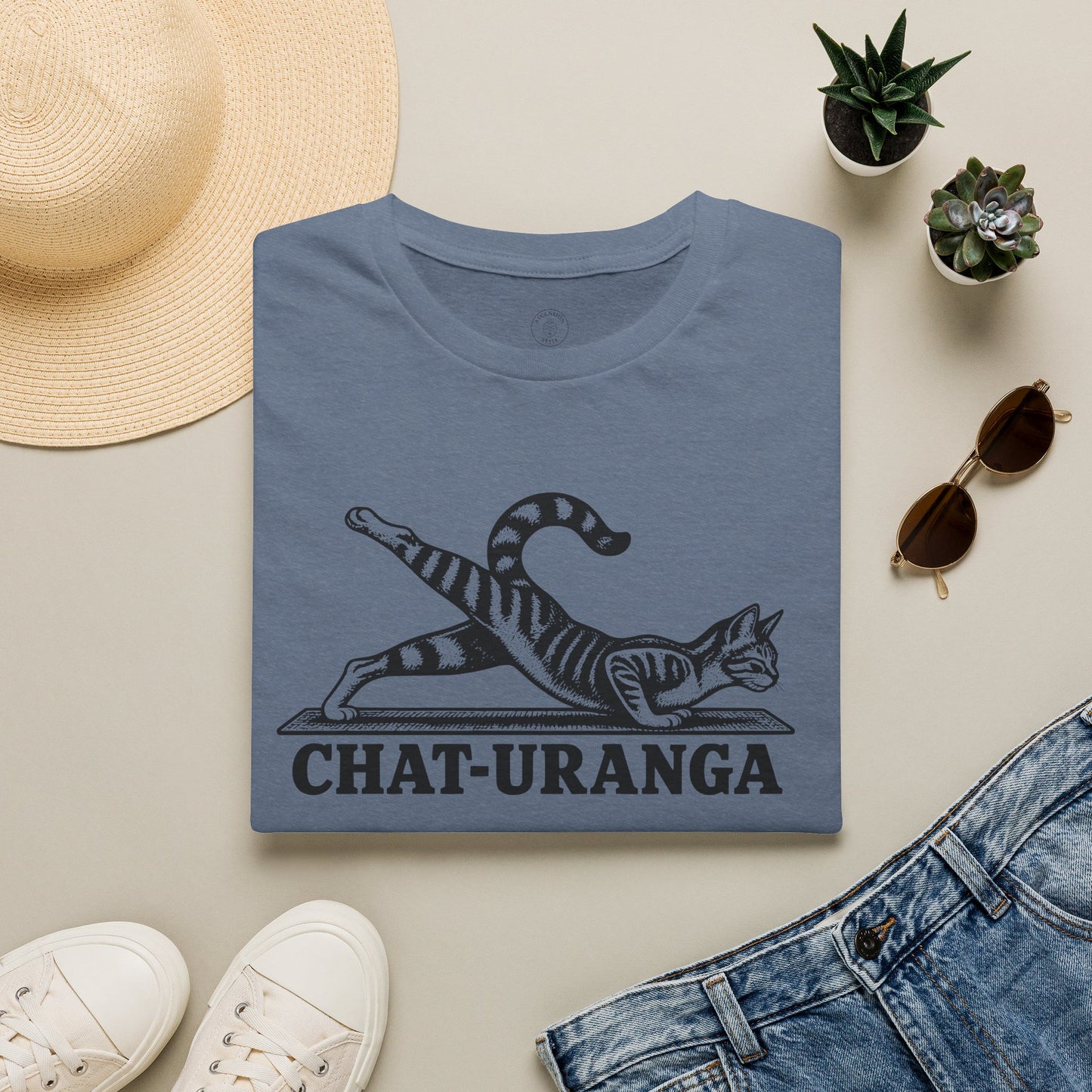 Chat-Uranga Cat Yoga T-Shirt